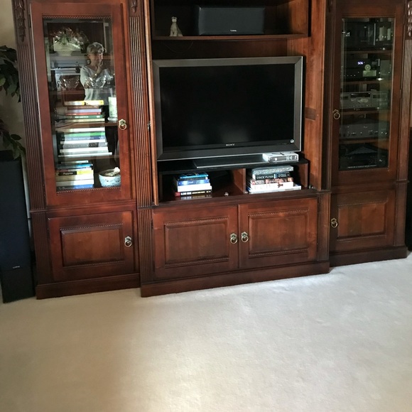 Solid wood 3 section entertainment center. Could be mirrored and used as a bar. - Picture 2 of 2